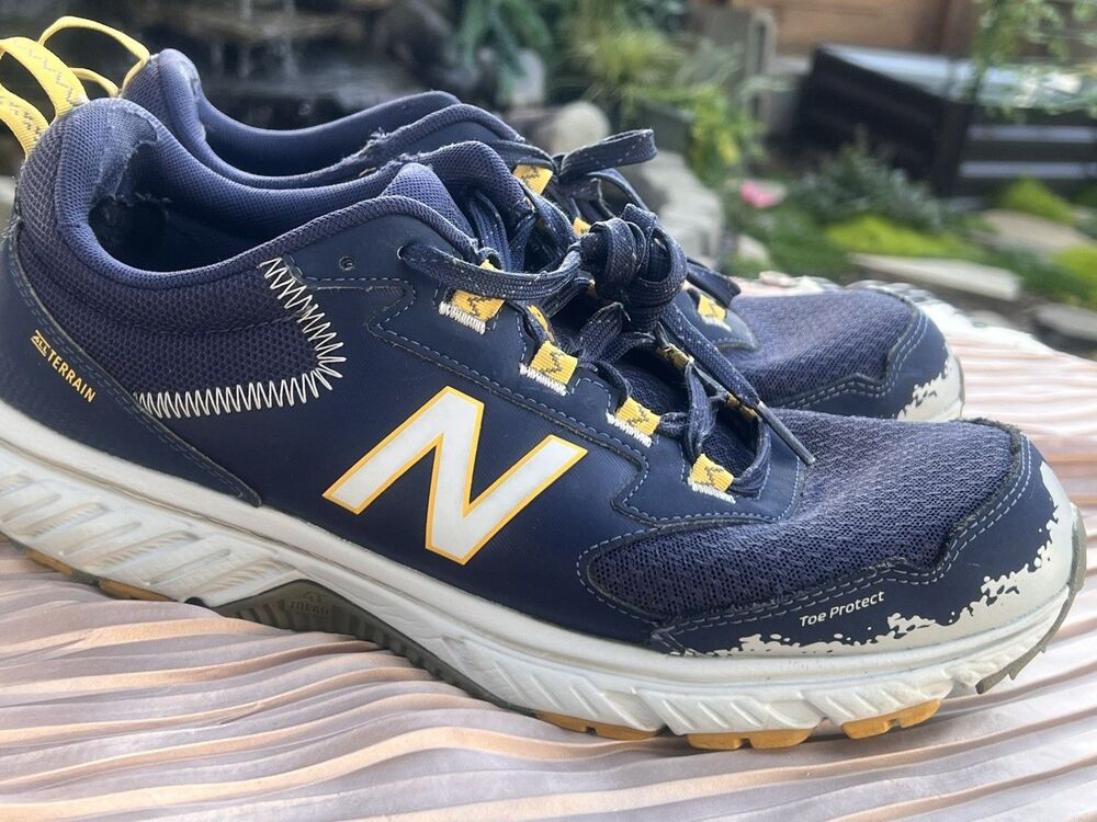 New Balance All Terrain Trail Running Dad Shoes Men’s 10.5 Navy Yellow Hiking